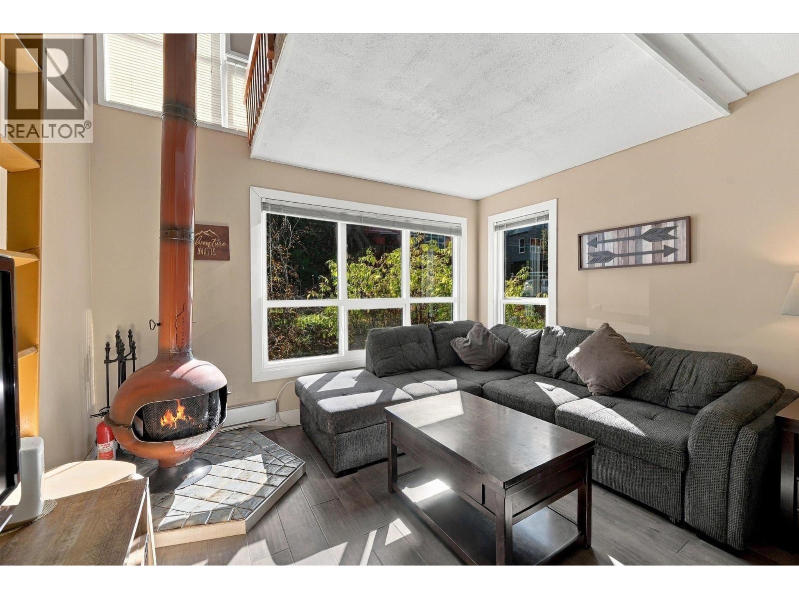 4 2024 INNSBRUCK Drive property photo