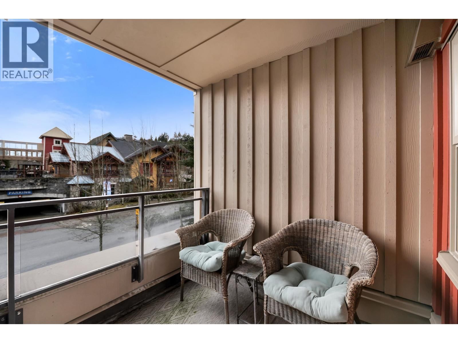 207 2050 LAKE PLACID Road property photo