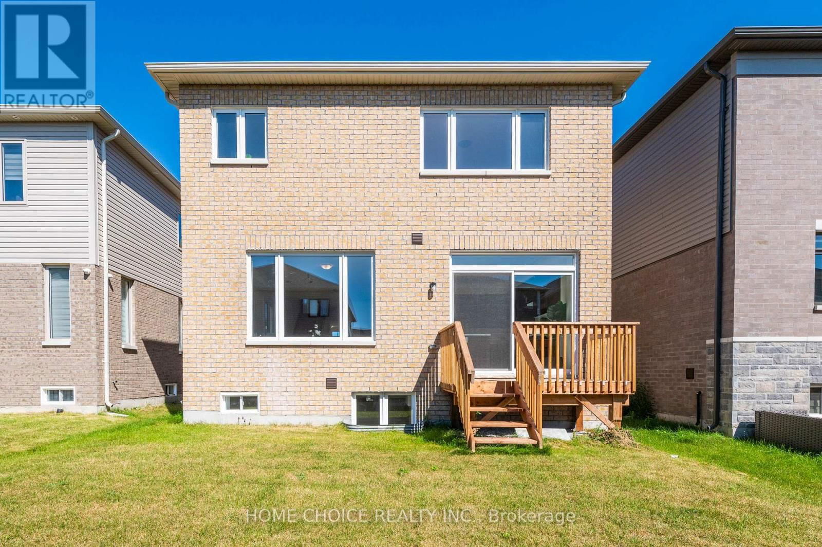 143 TERRY FOX DRIVE Image 12