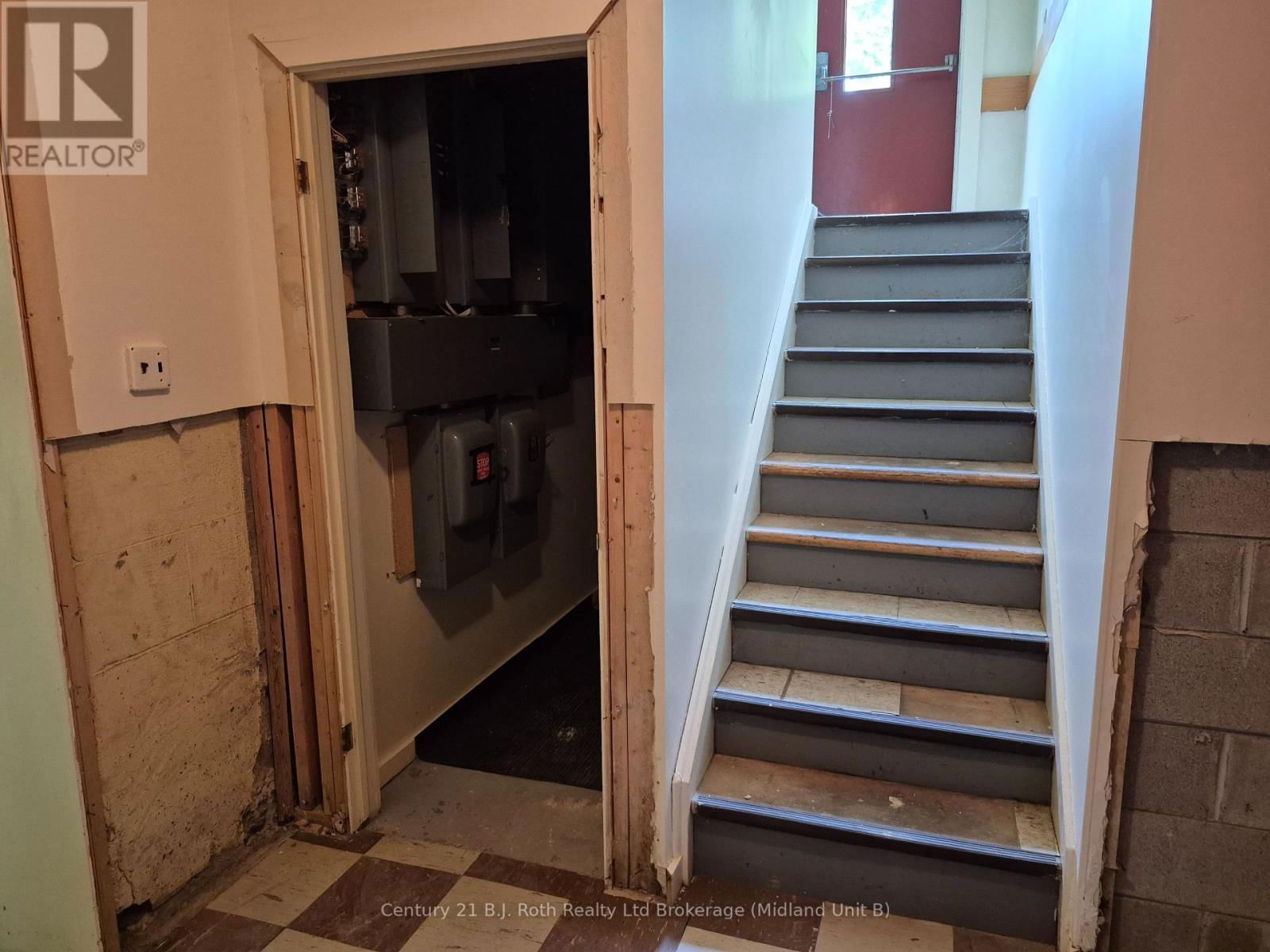 396 ASSINIBOIA STREET Image 30