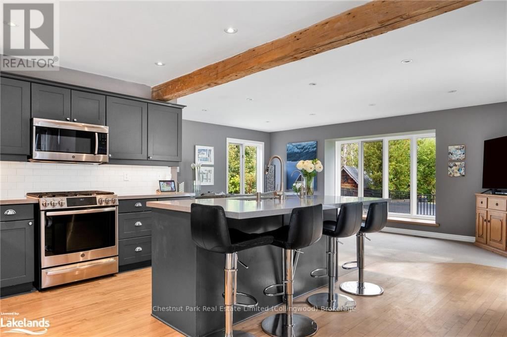 11 WOODVIEW DRIVE Image 18