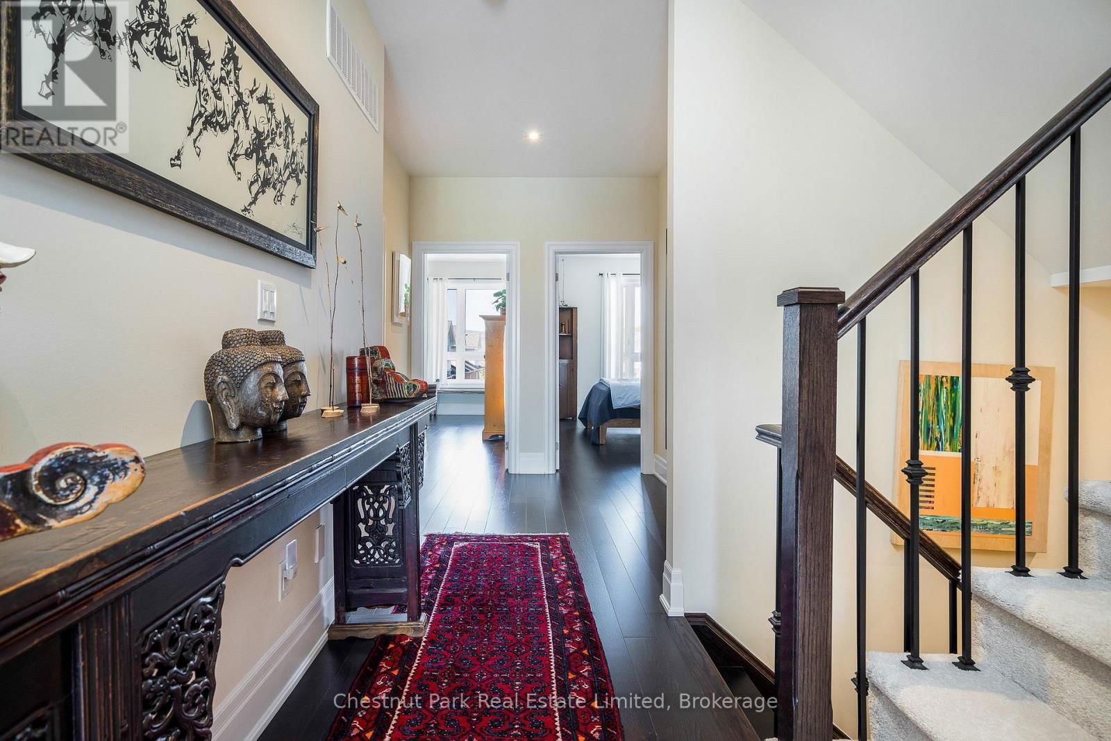31 EMERSON MEWS Image 22