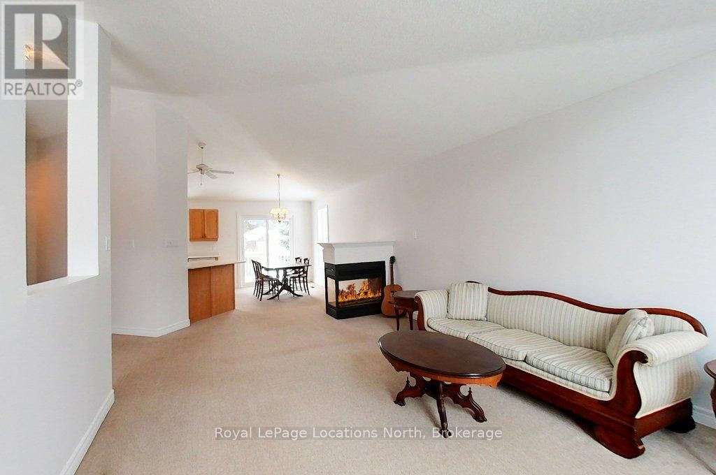 321 BALSAM STREET Image 16