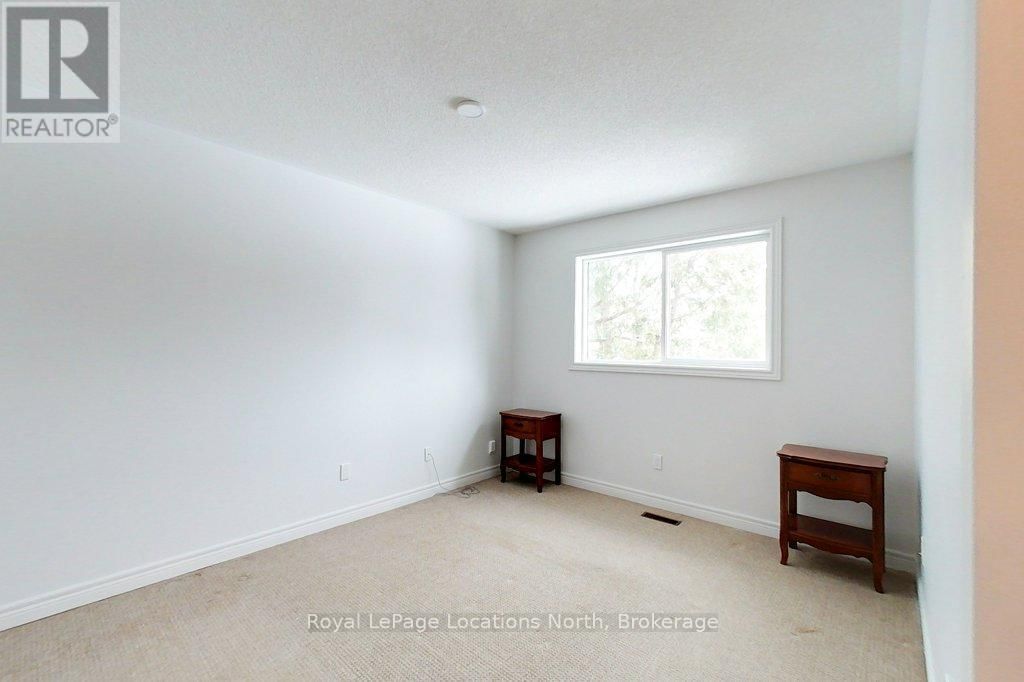 321 BALSAM STREET Image 17