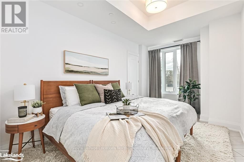 211 - 1 HUME STREET Image 18