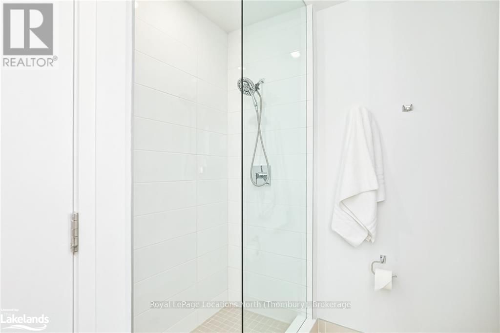 211 - 1 HUME STREET Image 21