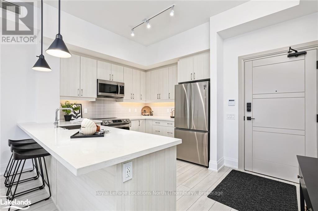 211 - 1 HUME STREET Image 3