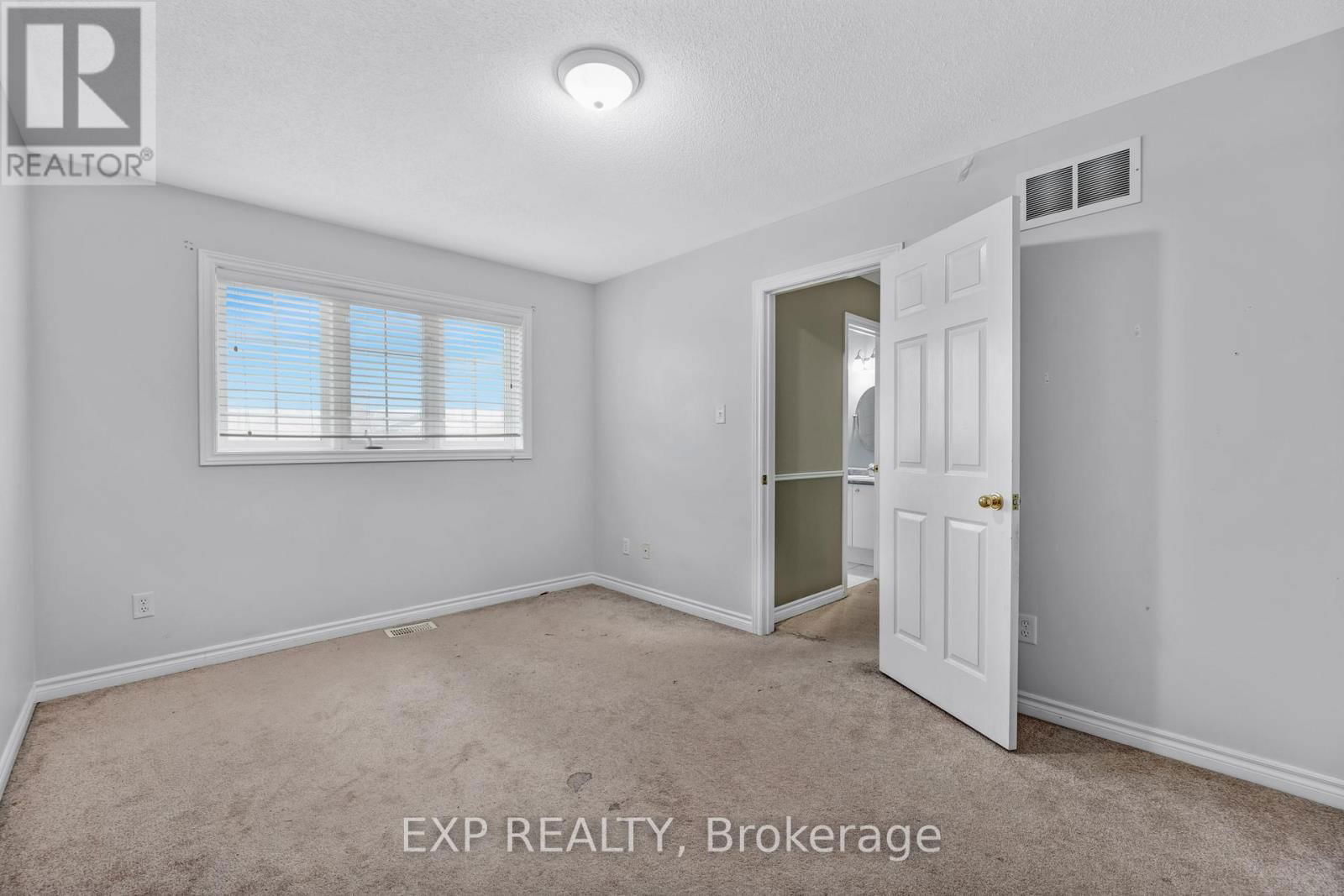 31 BROWN WOOD DRIVE Image 32