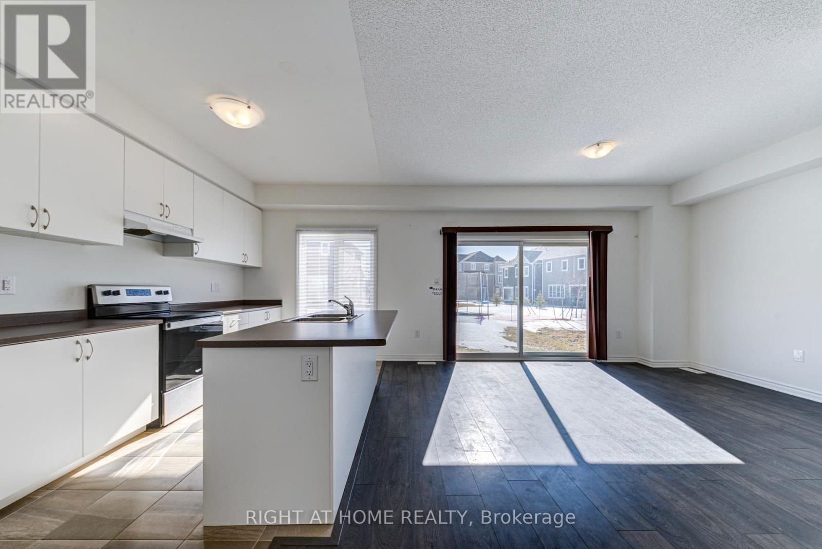 8 BOBOLINK DRIVE Image 15