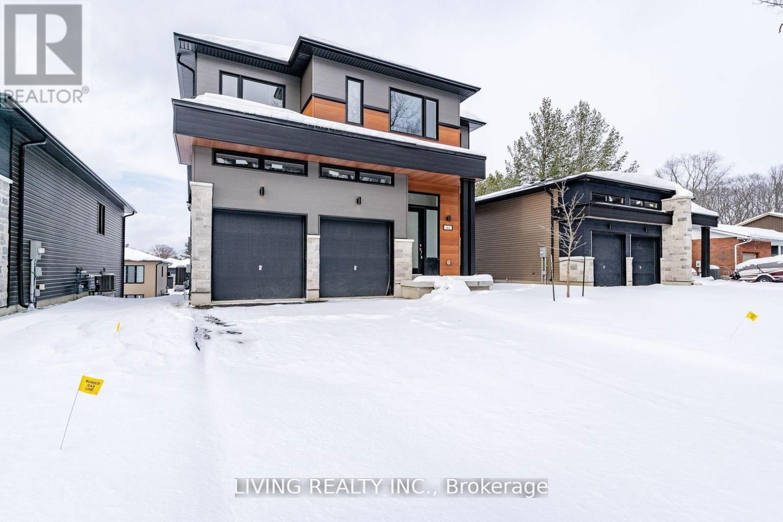 44 LESLIE ANNE DRIVE Image 38