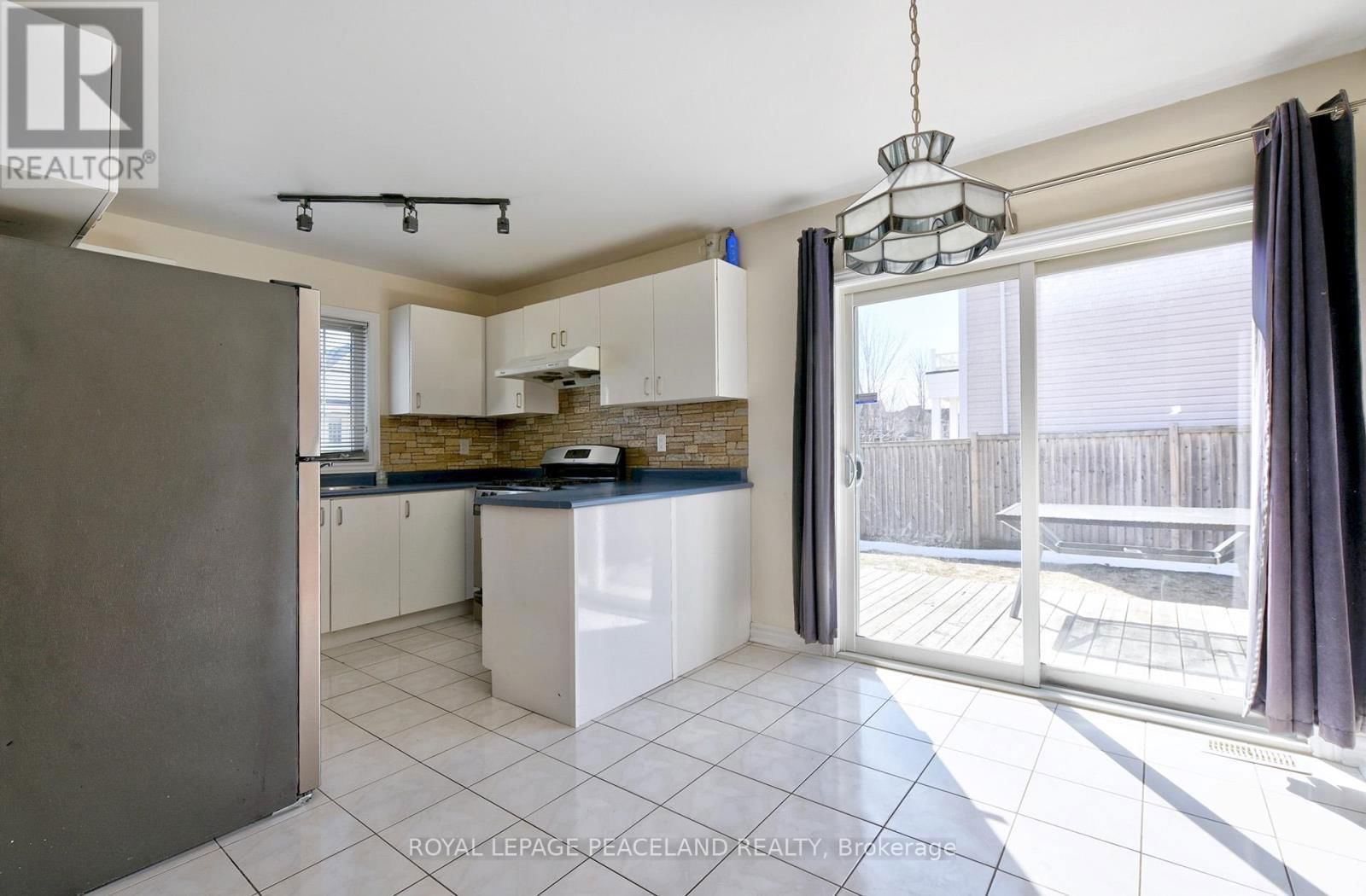 32 COUNSELLOR TERRACE Image 16