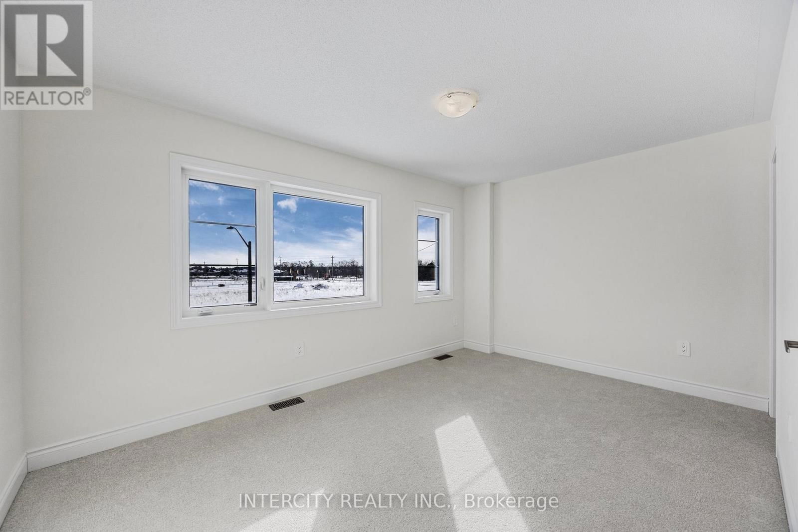 LOT 35 LEGACY CIRCLE Image 29