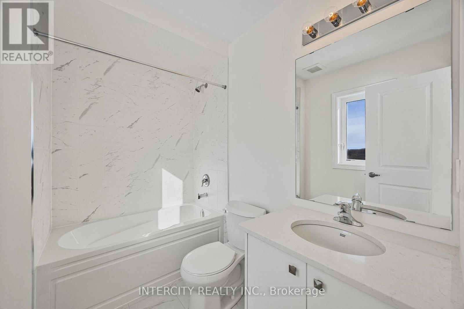 LOT 35 LEGACY CIRCLE Image 31