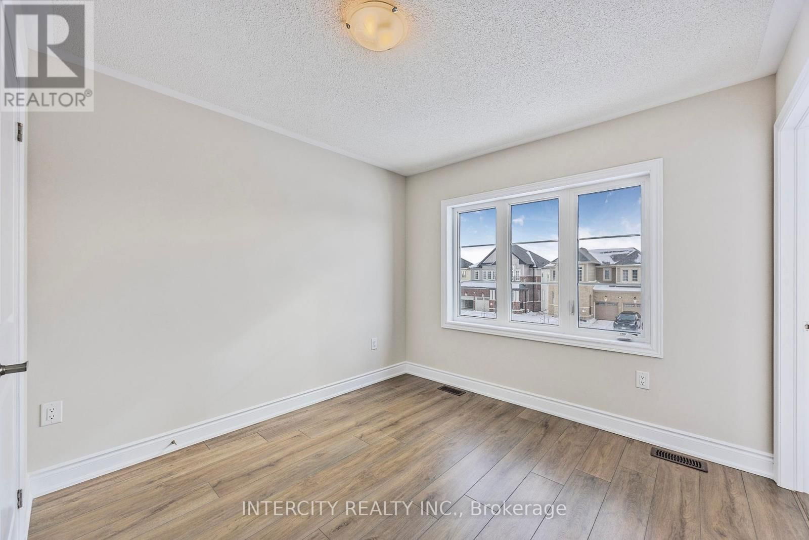LOT 180 SEASON CRESCENT Image 33