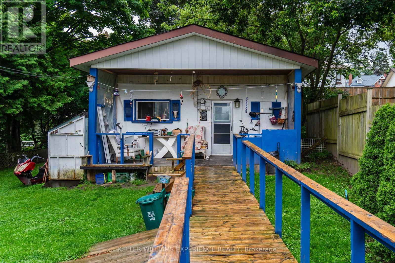 643 645 DOMINION AVENUE Image 6