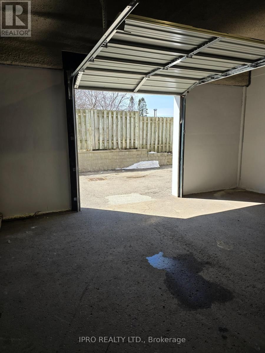 B1 - 128 PENETANG STREET Image 12