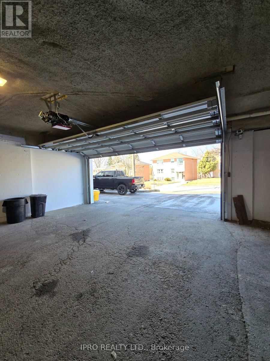 B1 - 128 PENETANG STREET Image 3