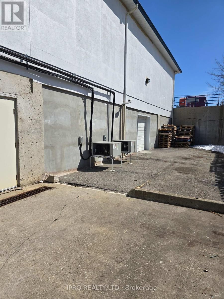 B1 - 128 PENETANG STREET Image 6