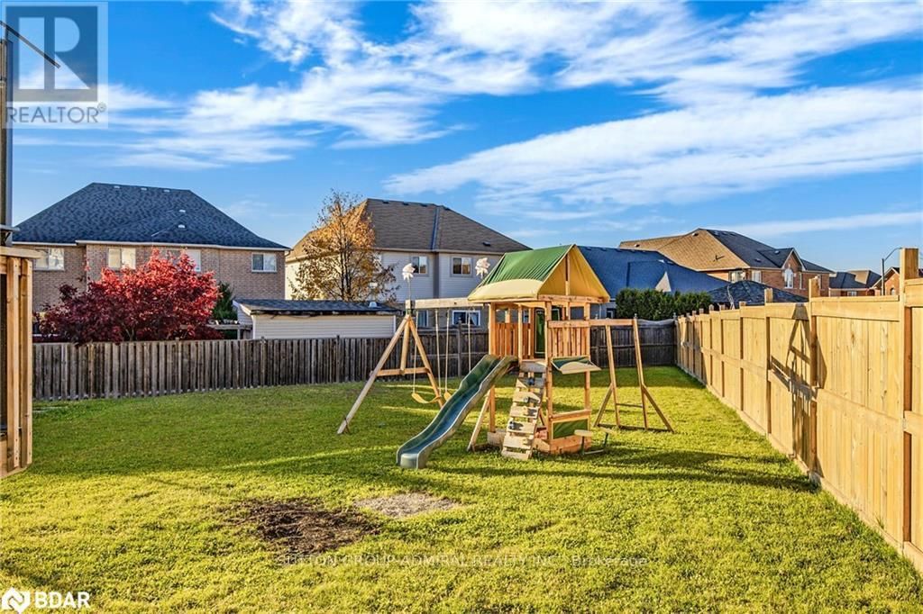 28 LANCASTER COURT Image 11