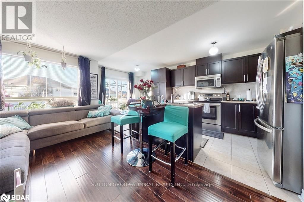 28 LANCASTER COURT Image 6