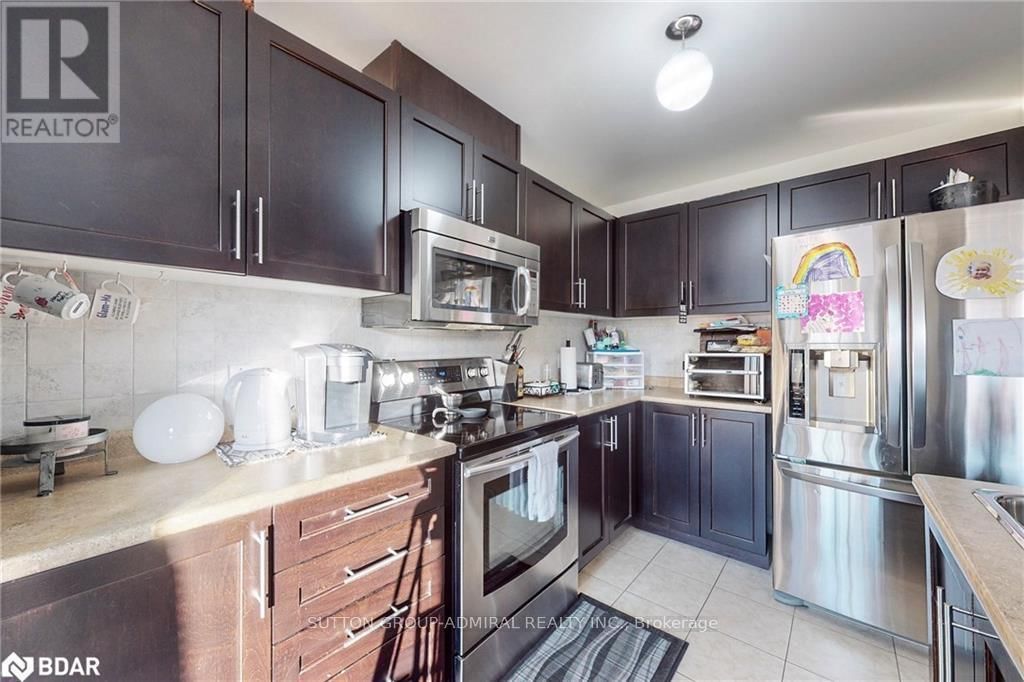 28 LANCASTER COURT Image 8