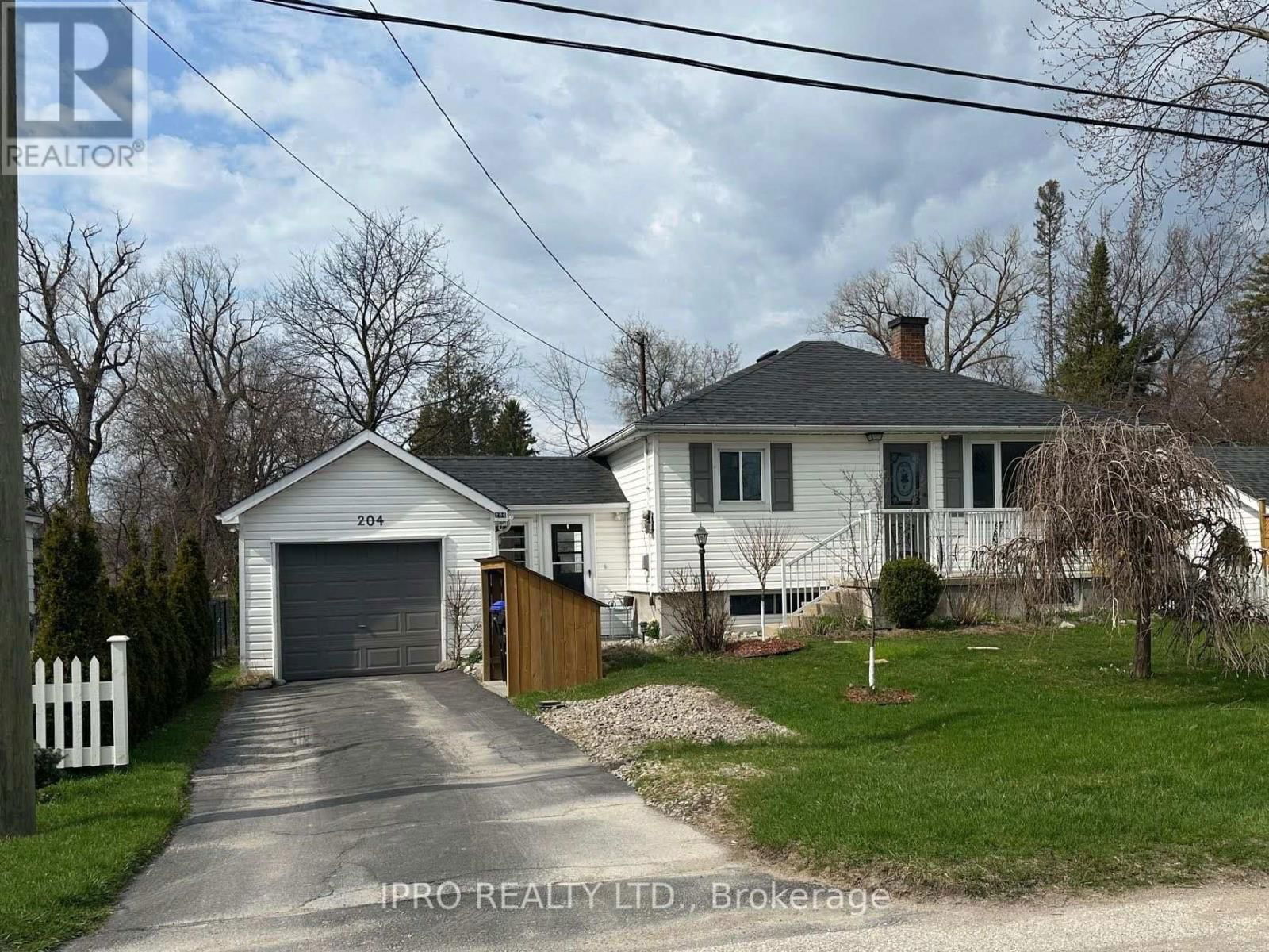 204 BROCK STREET Image 1