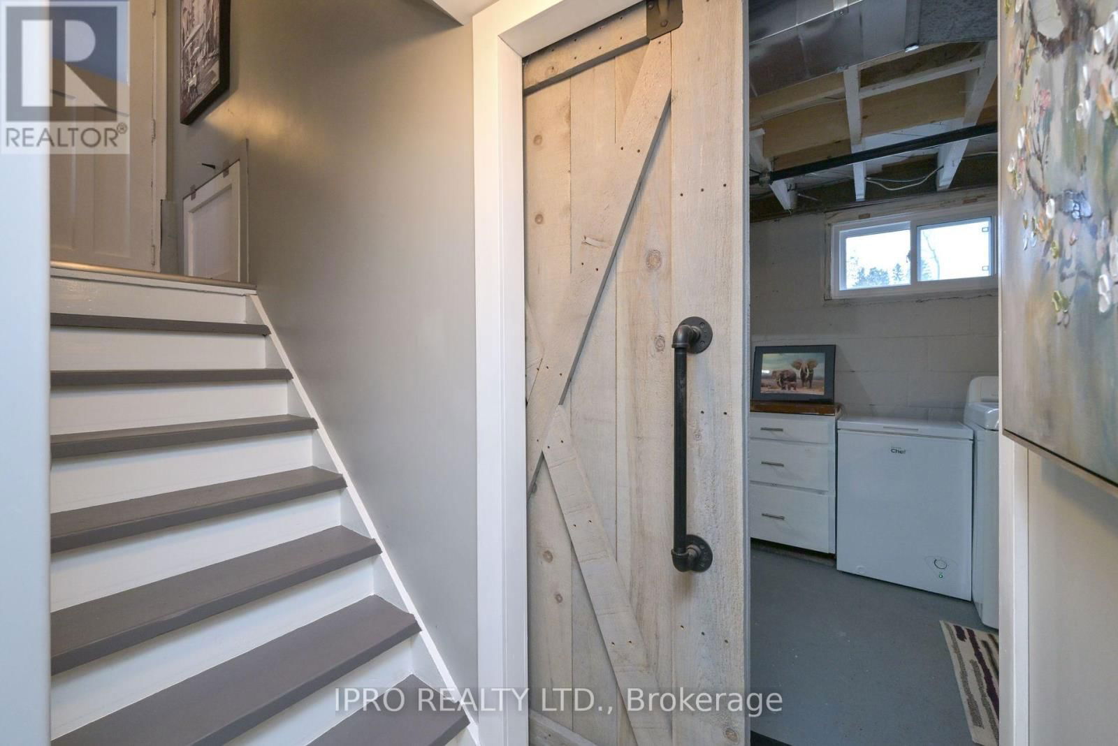 204 BROCK STREET Image 23
