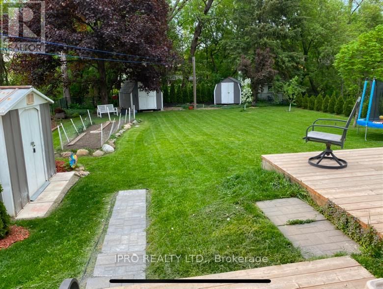 204 BROCK STREET Image 26