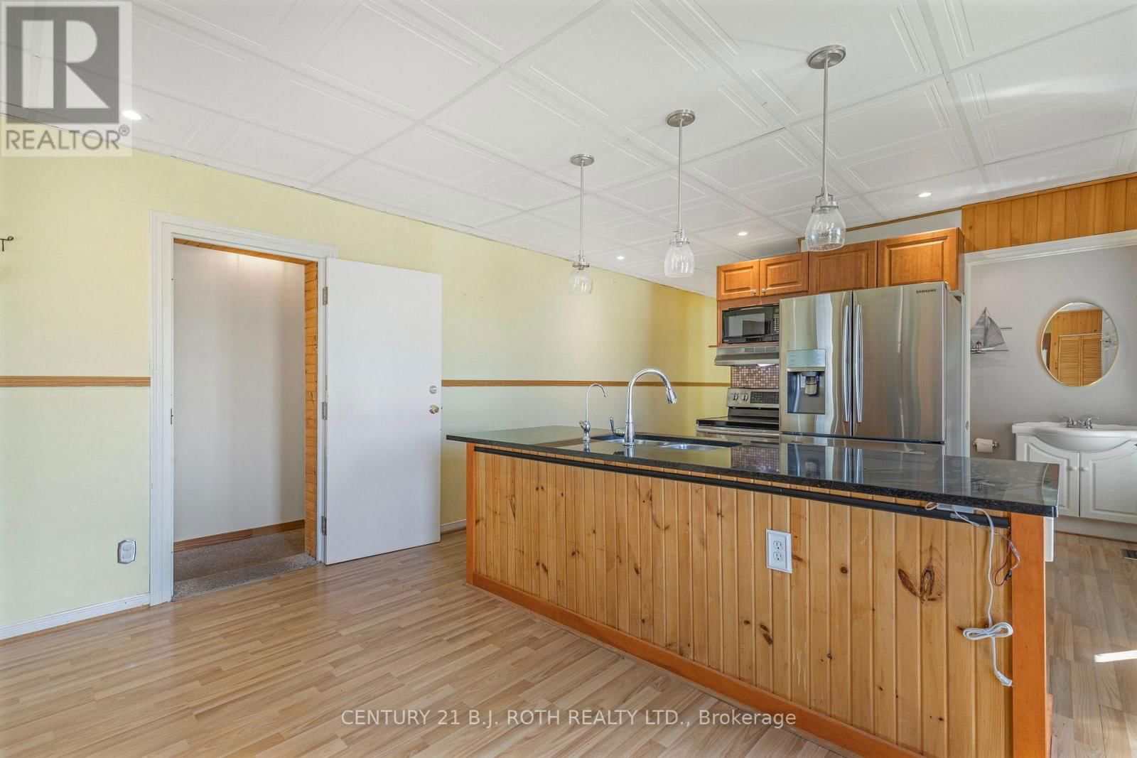 4201 HURONIA ROAD Image 11
