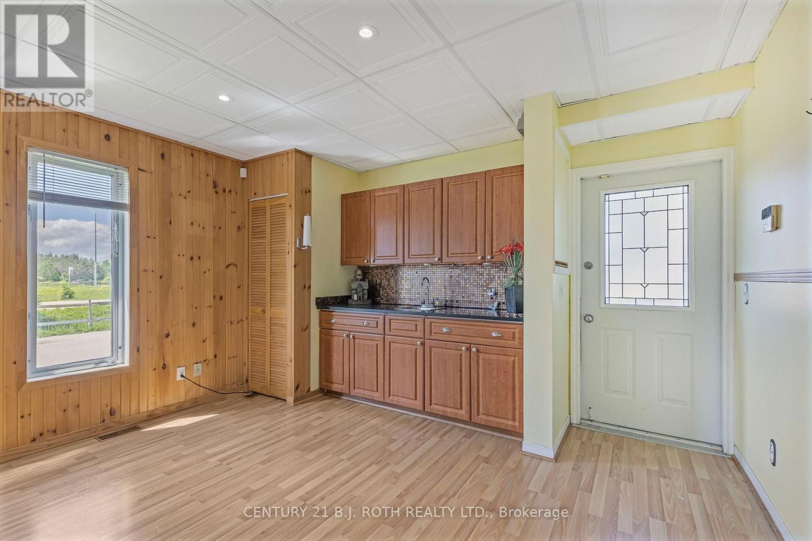 4201 HURONIA ROAD Image 12