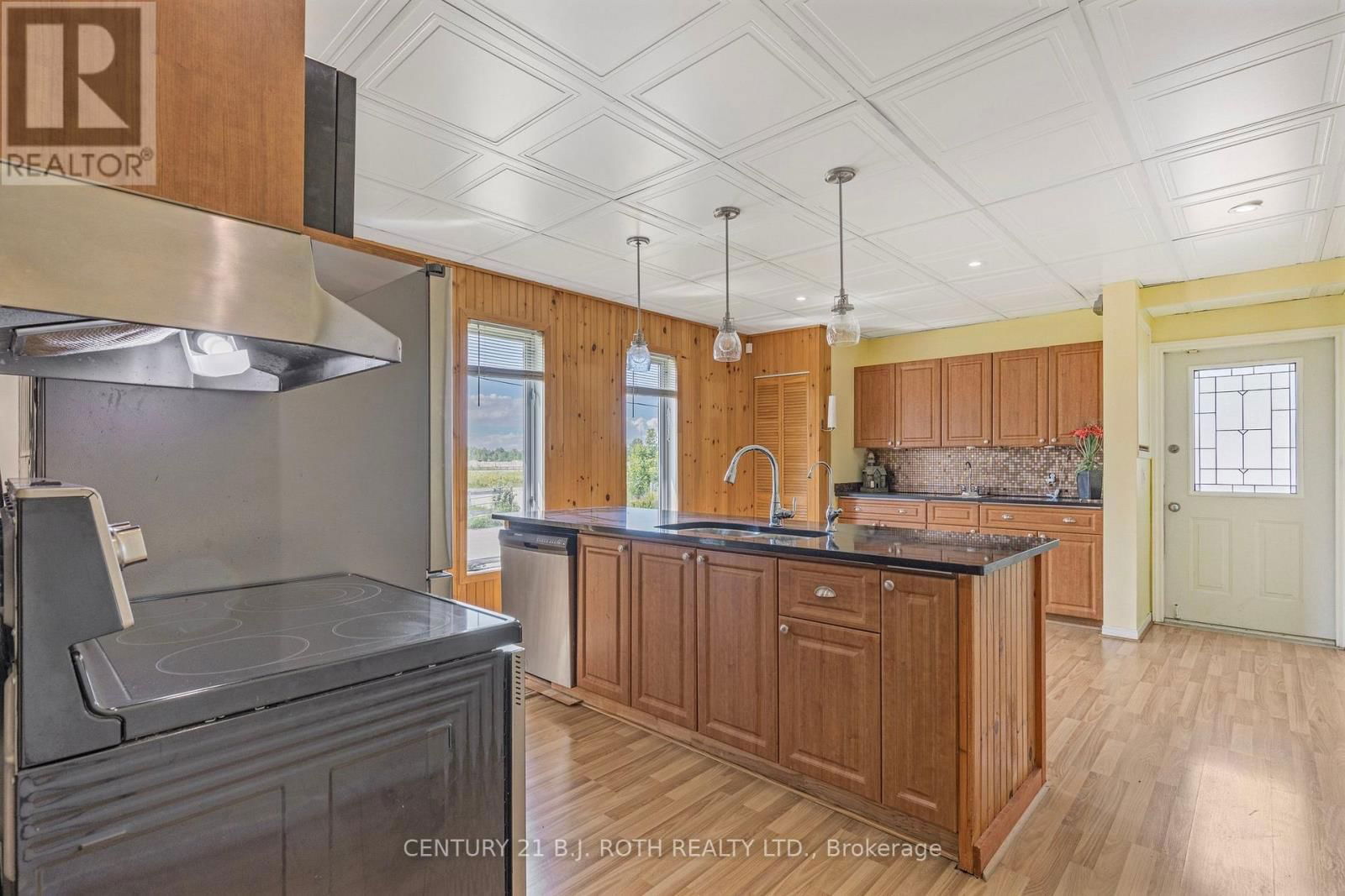 4201 HURONIA ROAD Image 13