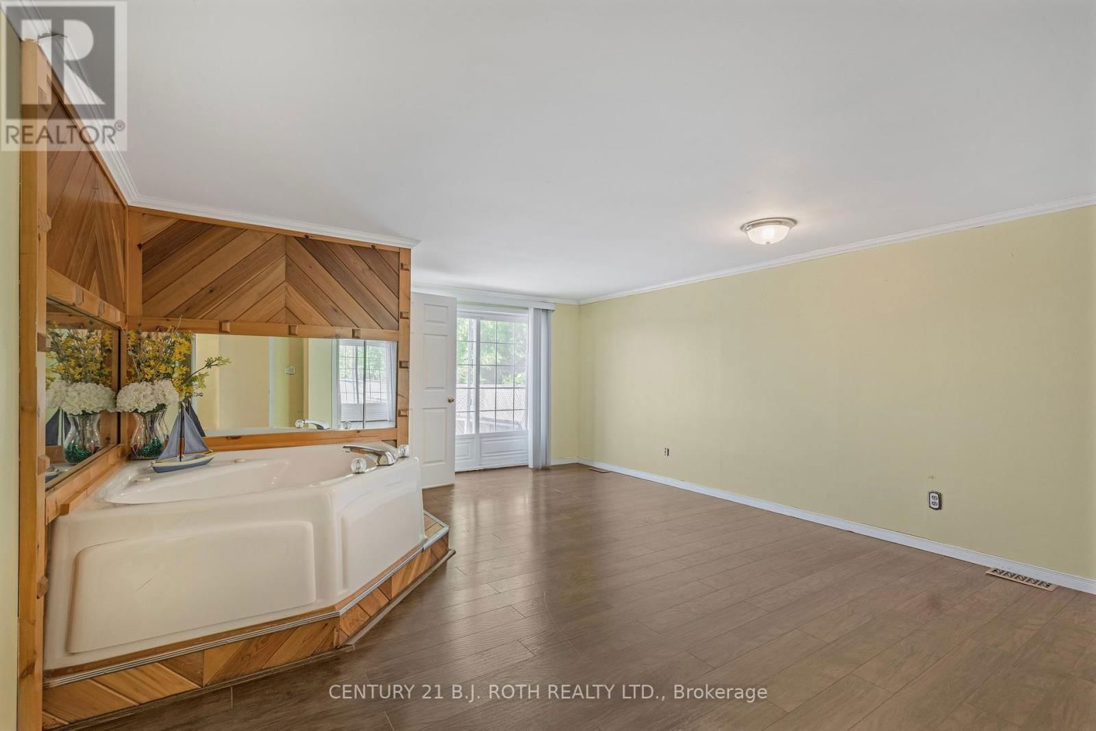 4201 HURONIA ROAD Image 17