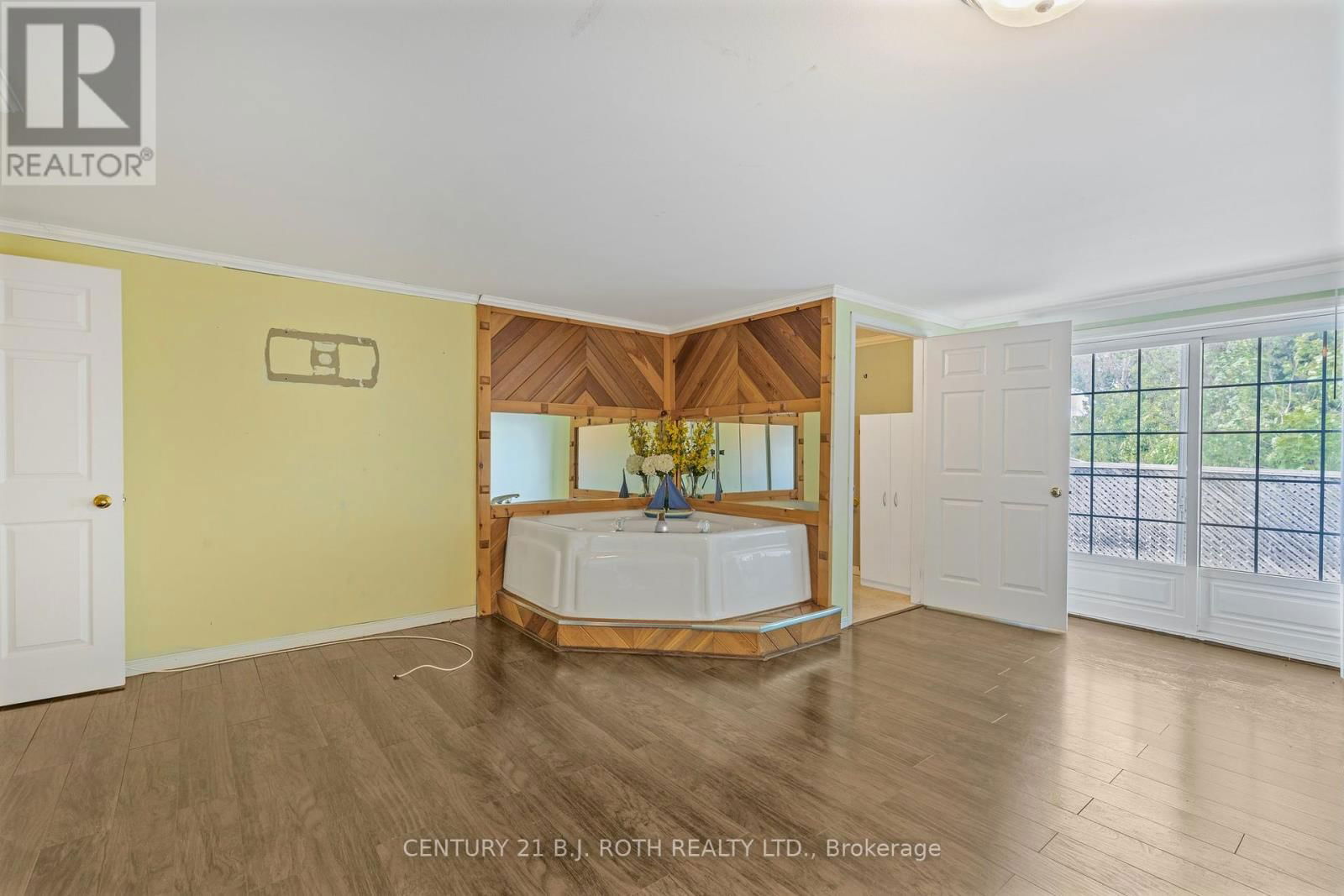 4201 HURONIA ROAD Image 18