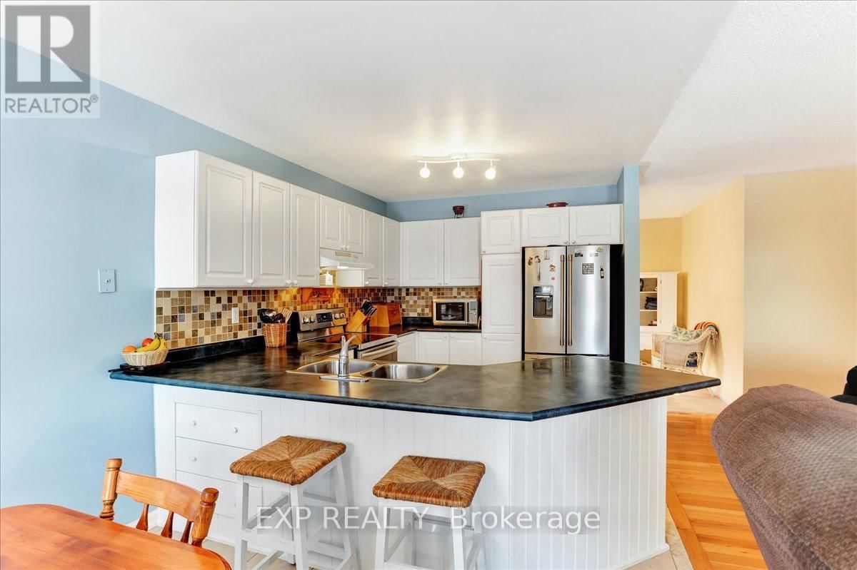 13 MASTERS LANE Image 10