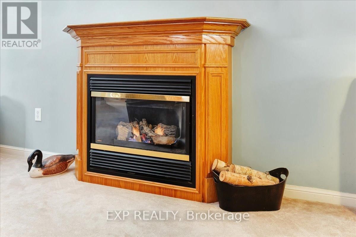 13 MASTERS LANE Image 32