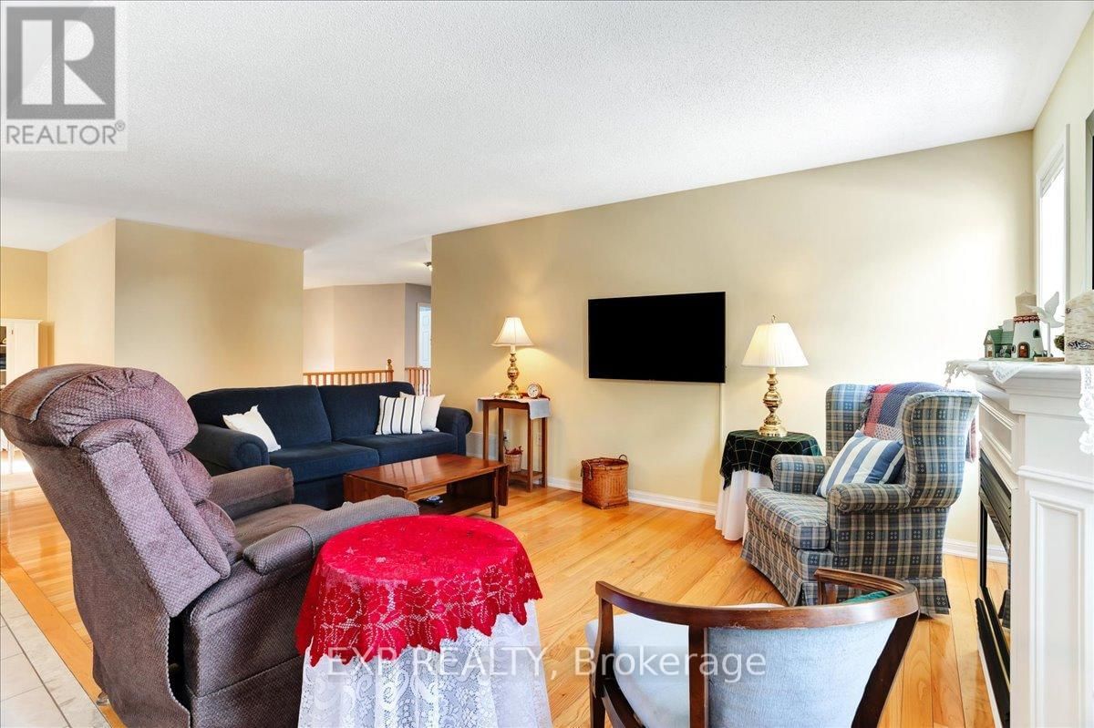 13 MASTERS LANE Image 9