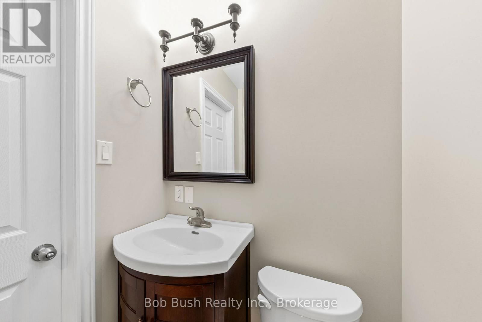 3 BRECHIN CRESCENT Image 33