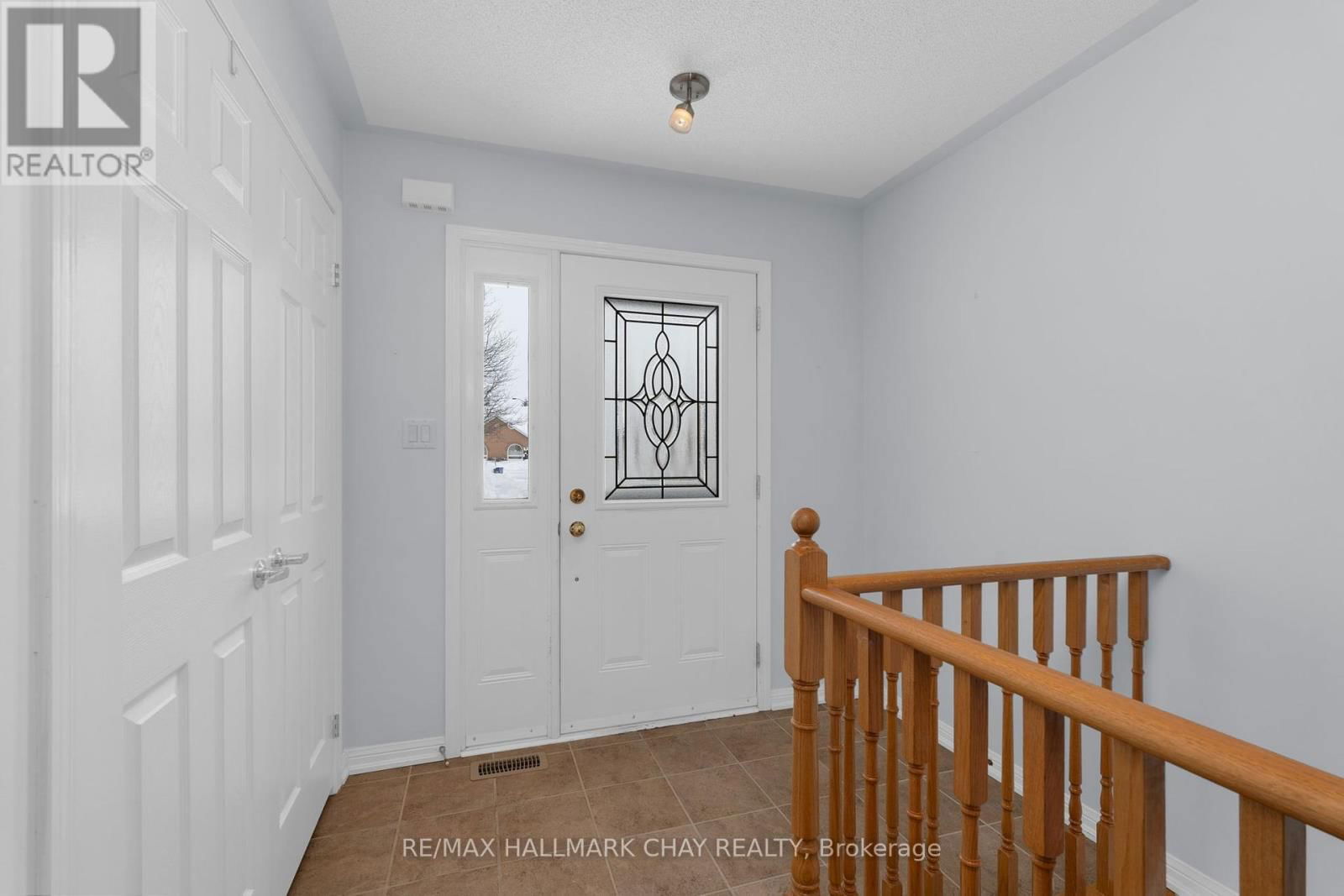5 - 318 LITTLE AVENUE Image 3