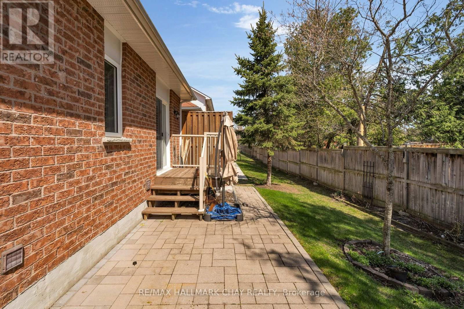 5 - 318 LITTLE AVENUE Image 32