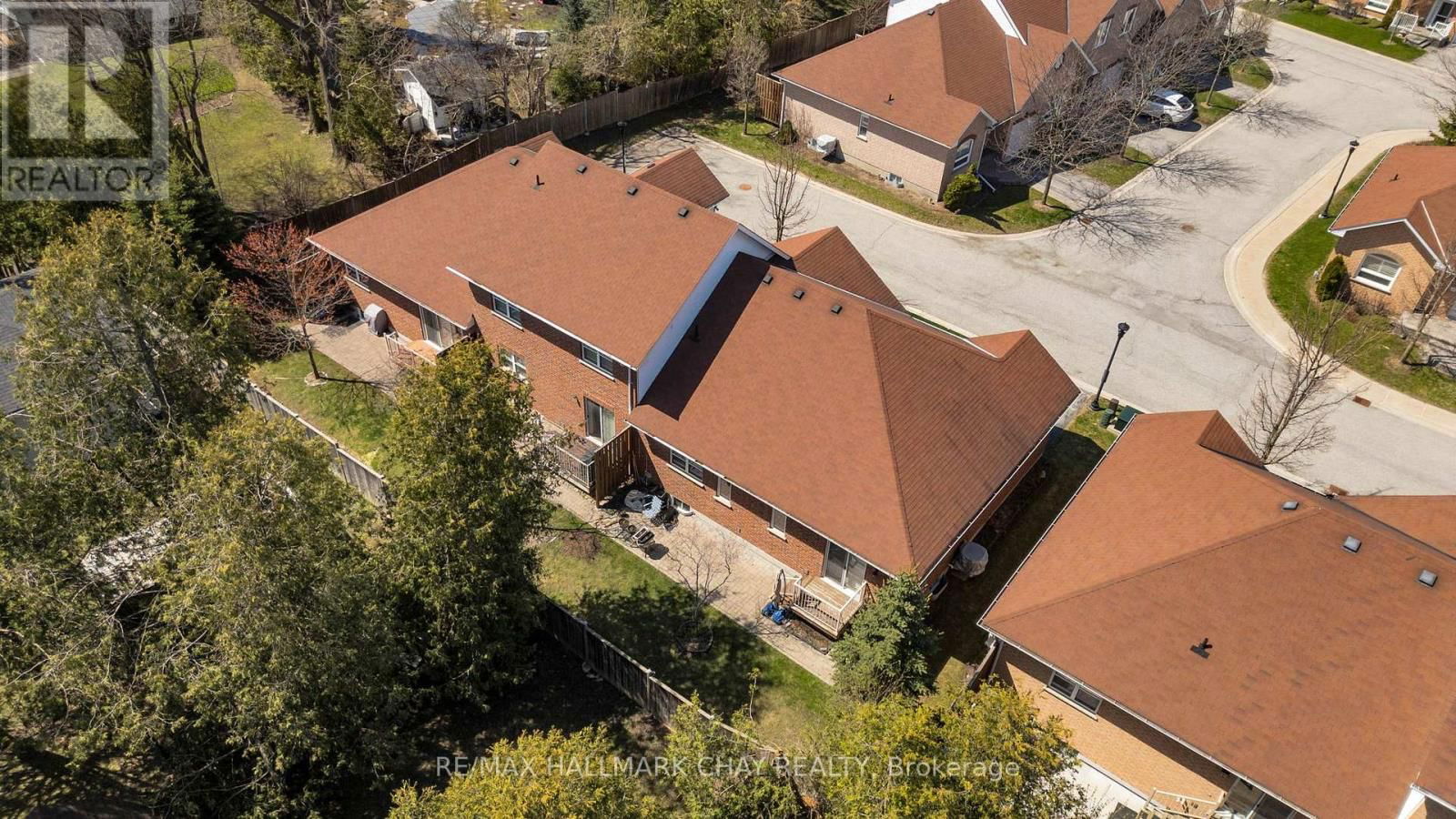 5 - 318 LITTLE AVENUE Image 35
