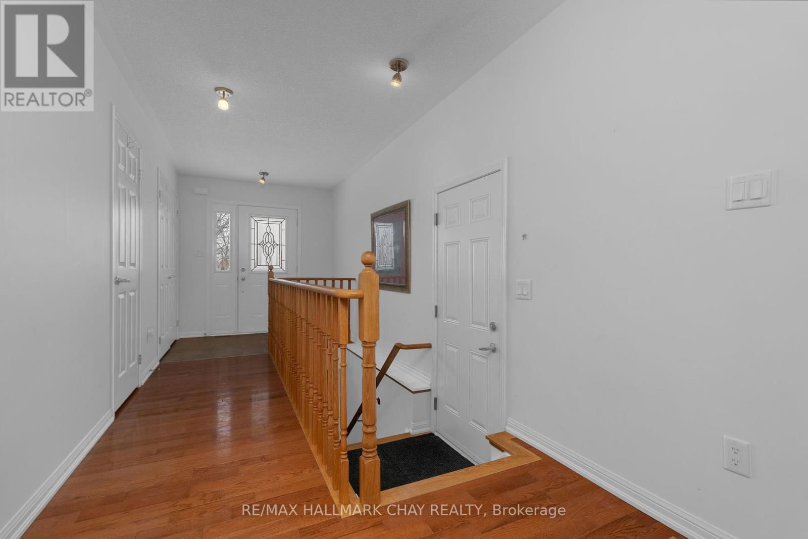 5 - 318 LITTLE AVENUE Image 4
