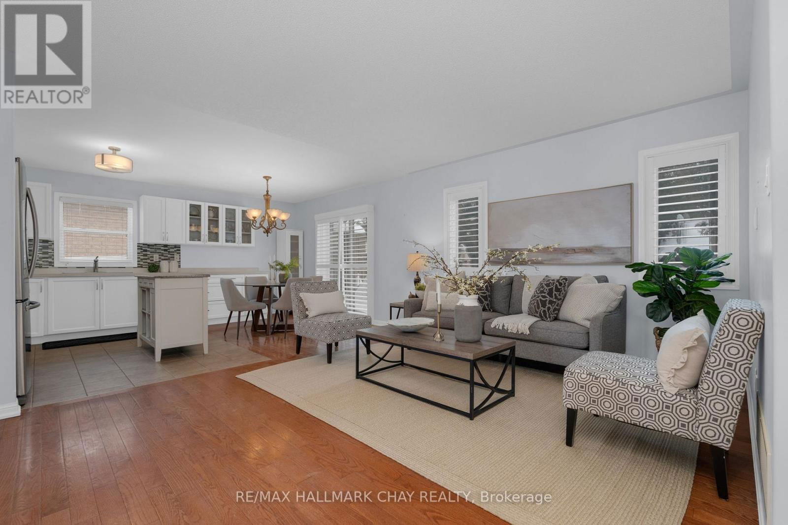 5 - 318 LITTLE AVENUE Image 6