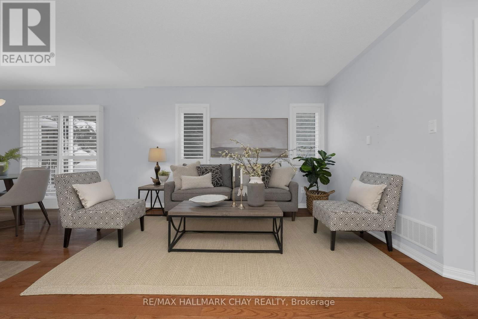 5 - 318 LITTLE AVENUE Image 7