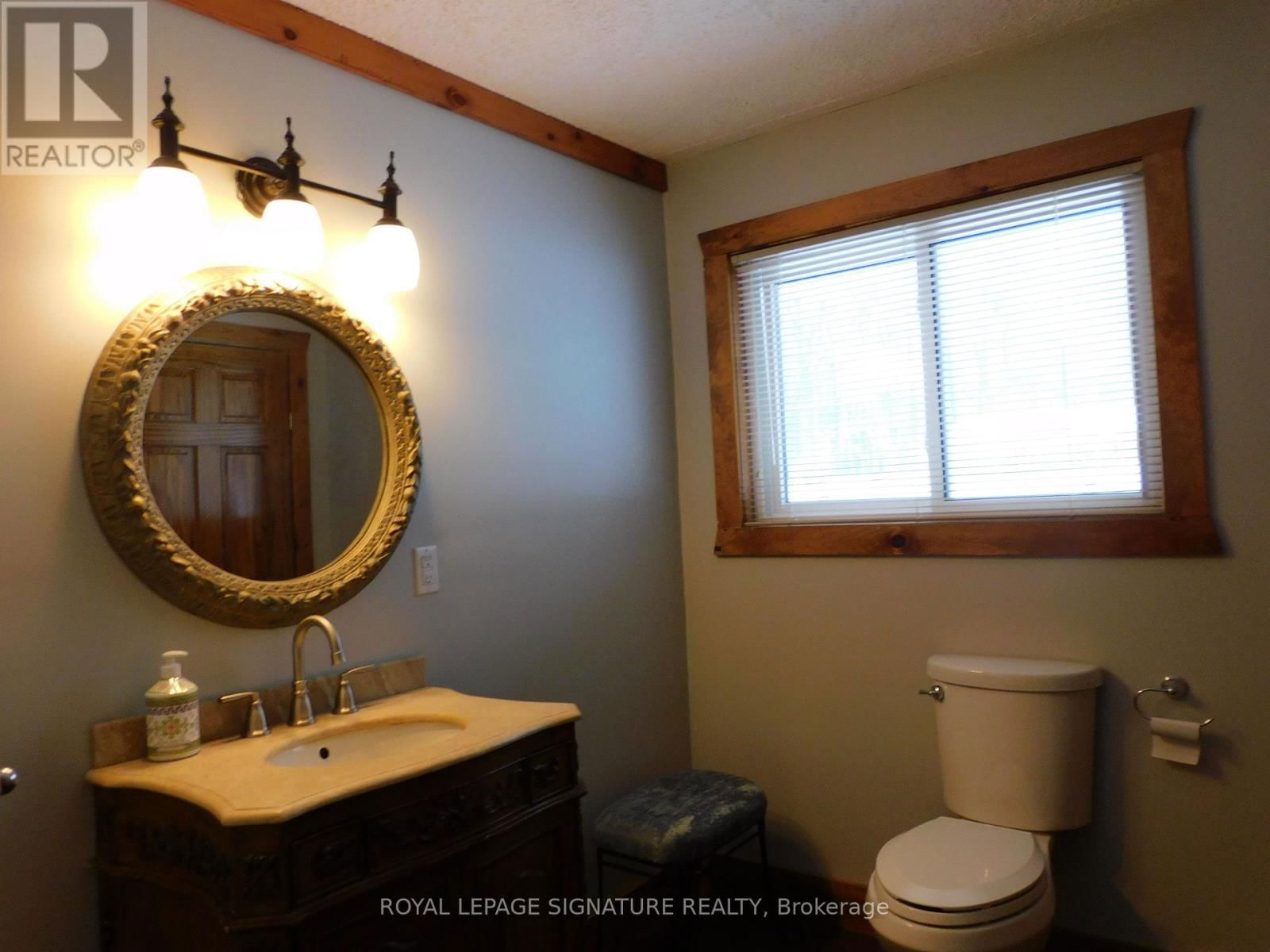 2 OJIBWAY COURT Image 12