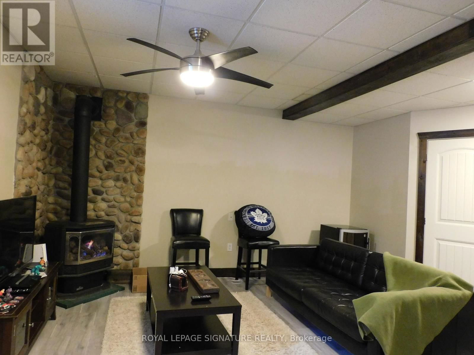 2 OJIBWAY COURT Image 18