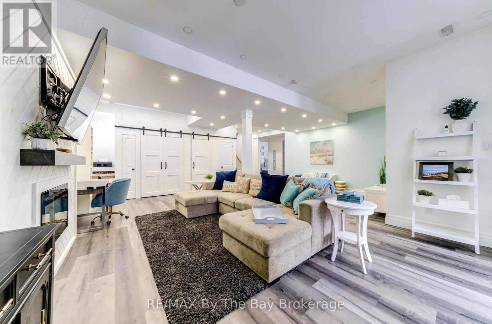 280 ROBINSON ROAD Image 22