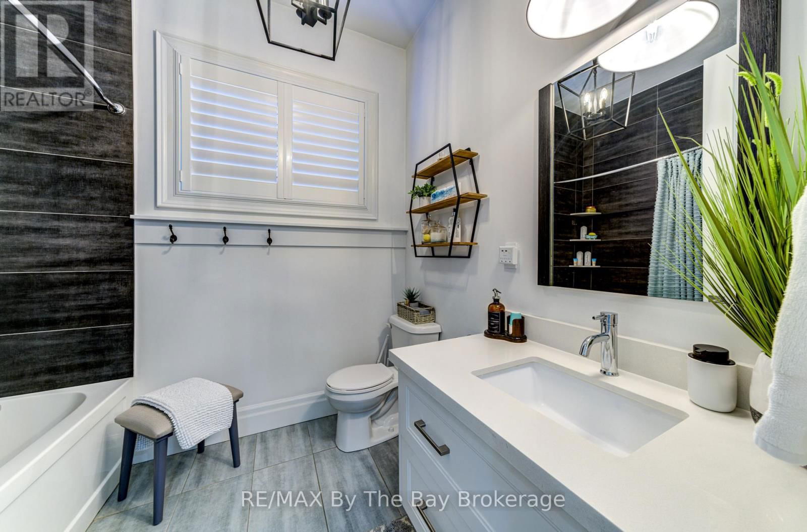 280 ROBINSON ROAD Image 23