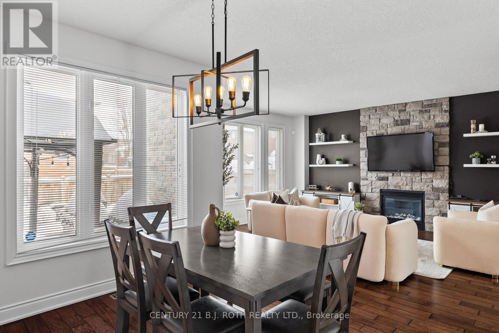 9 KIERLAND ROAD Image 11