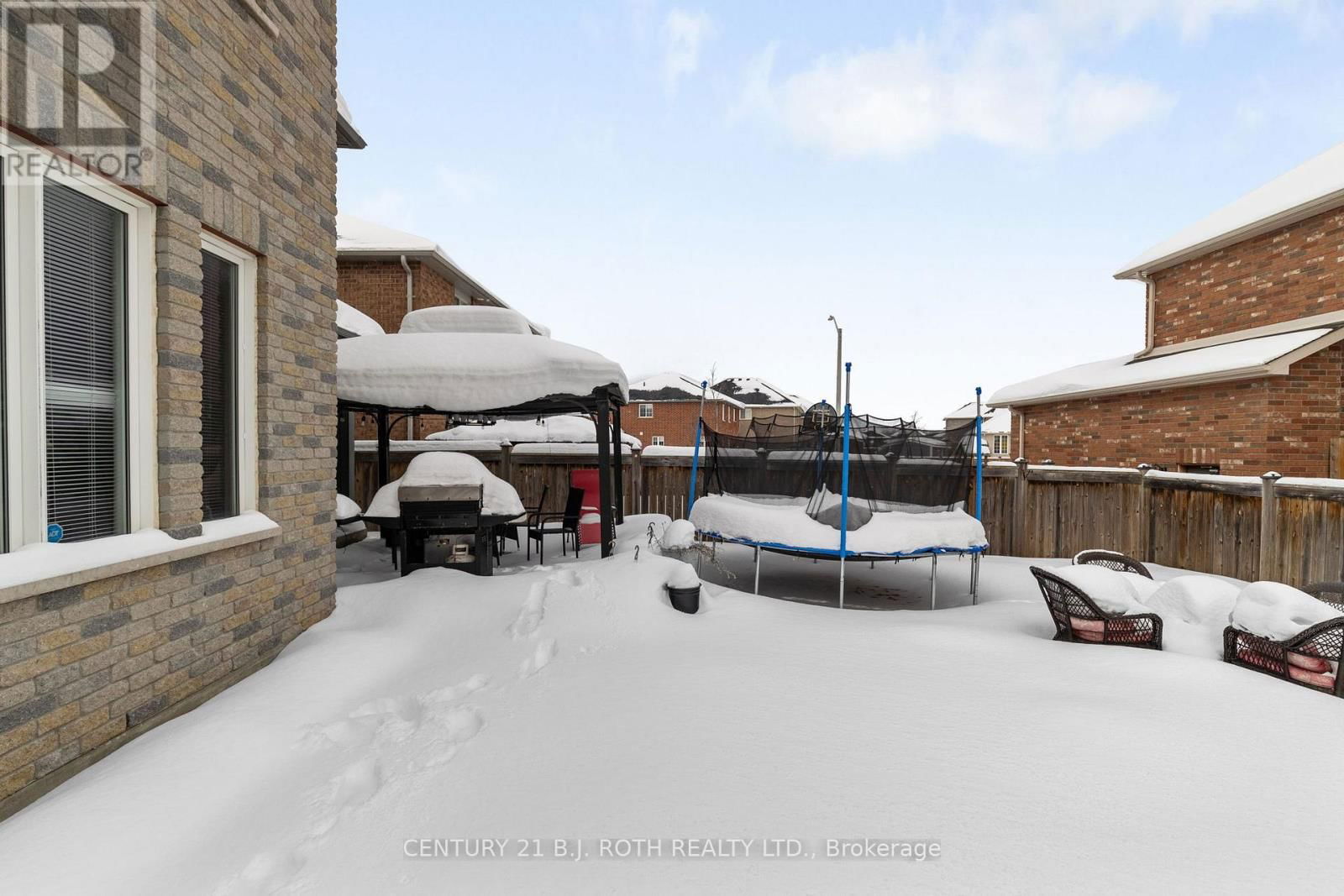 9 KIERLAND ROAD Image 34