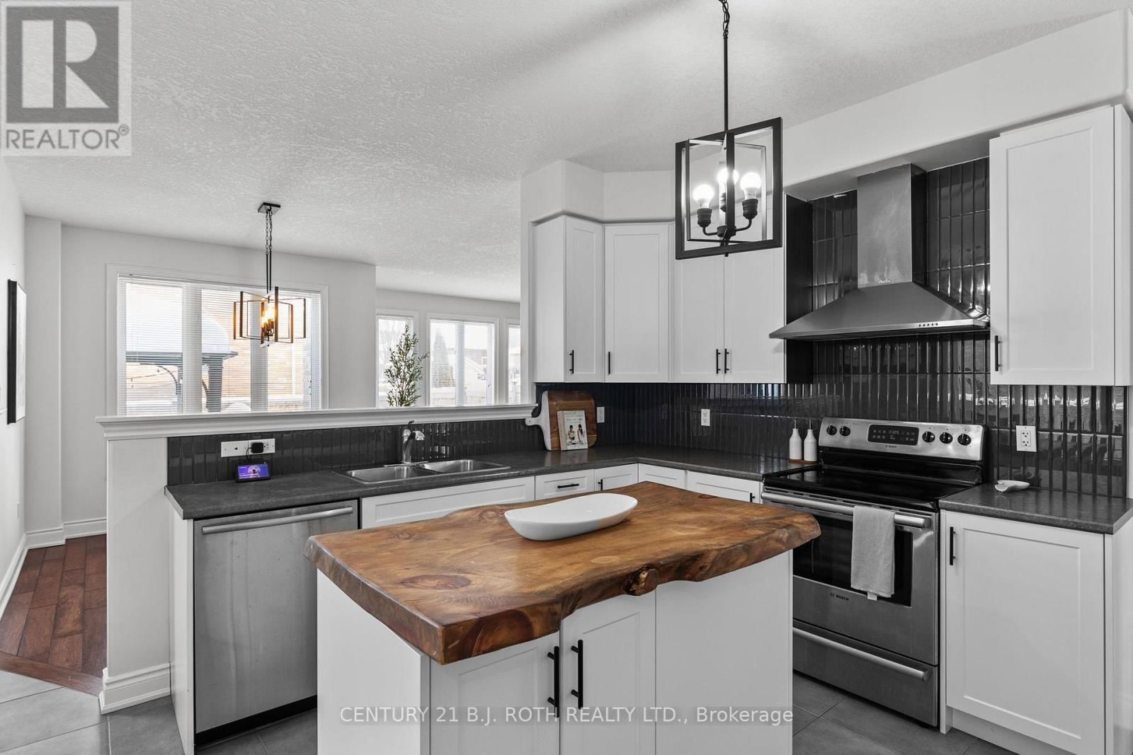 9 KIERLAND ROAD Image 6
